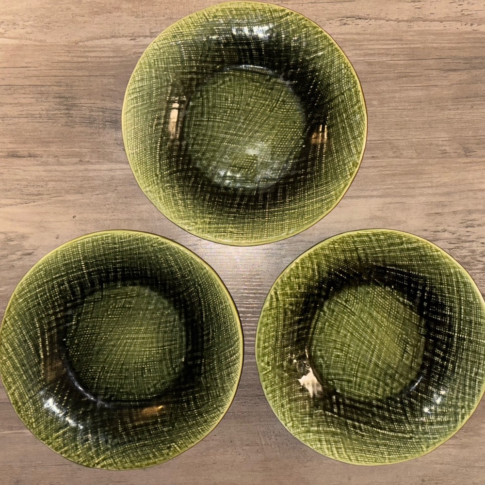 Set of 3 Green Textured Plates